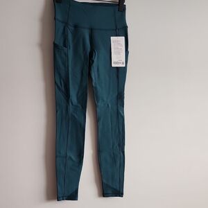 Lululemon NWT Fast and Free HR Tight 28" Fleece size 6